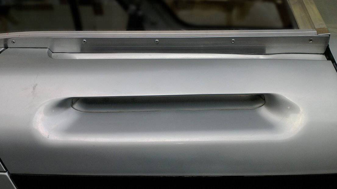 Profili di alluminio di rifinitura del tetto sollevabile per auto minivan e camper